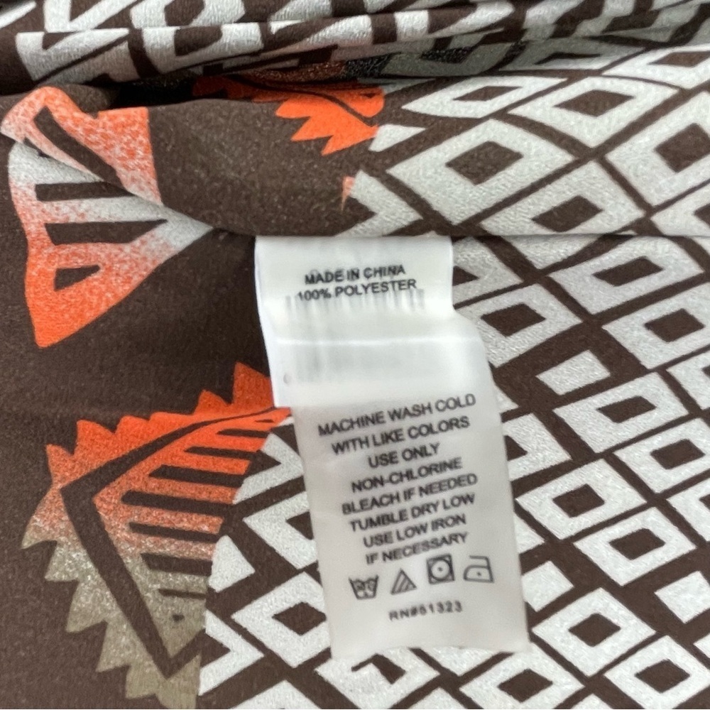 Vince Camuto Women’s Geometric Print Top Size M - Picture 5 of 9